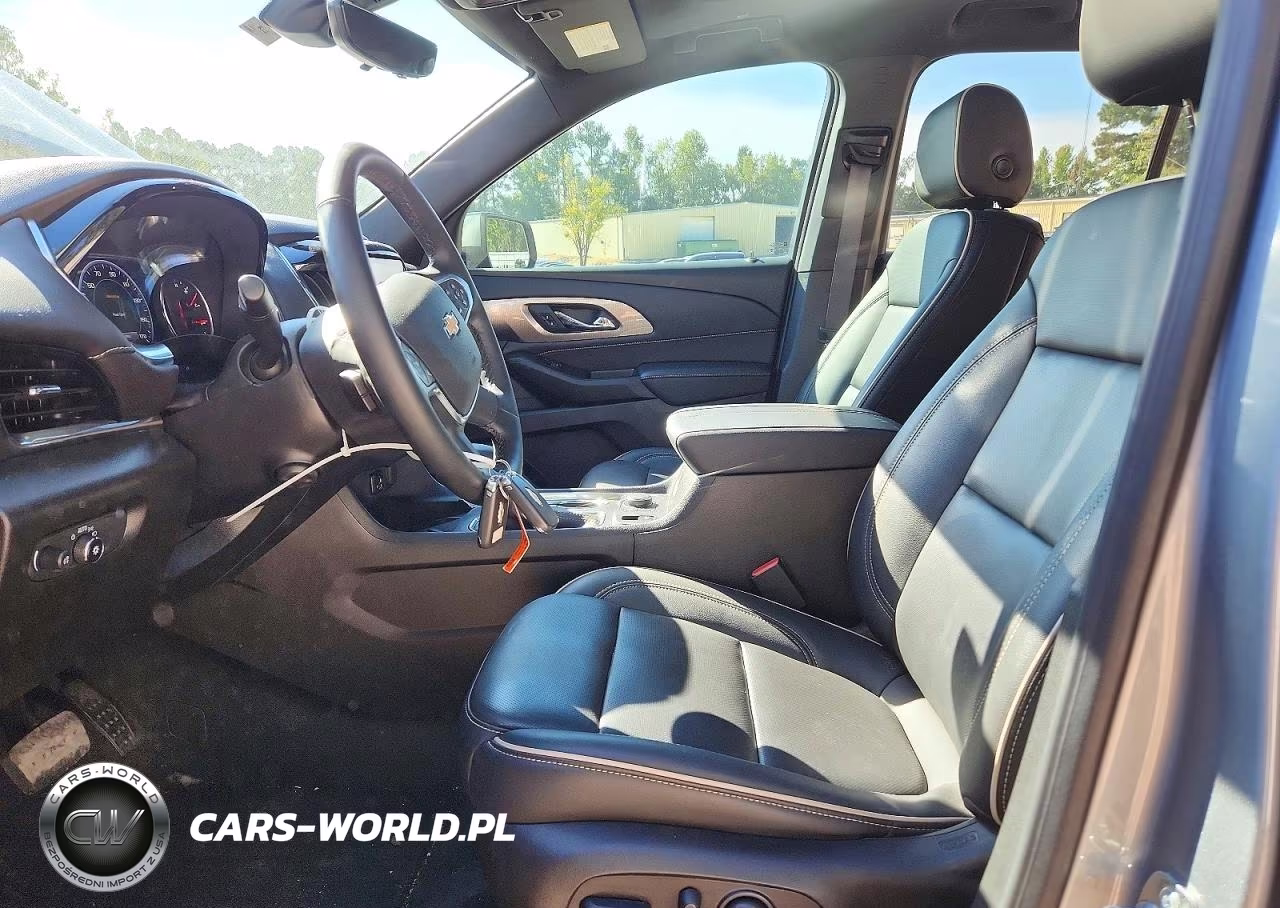 2023 Chevrolet Traverse Premier VIN:1GNEVKKW8PJ306900 - 7