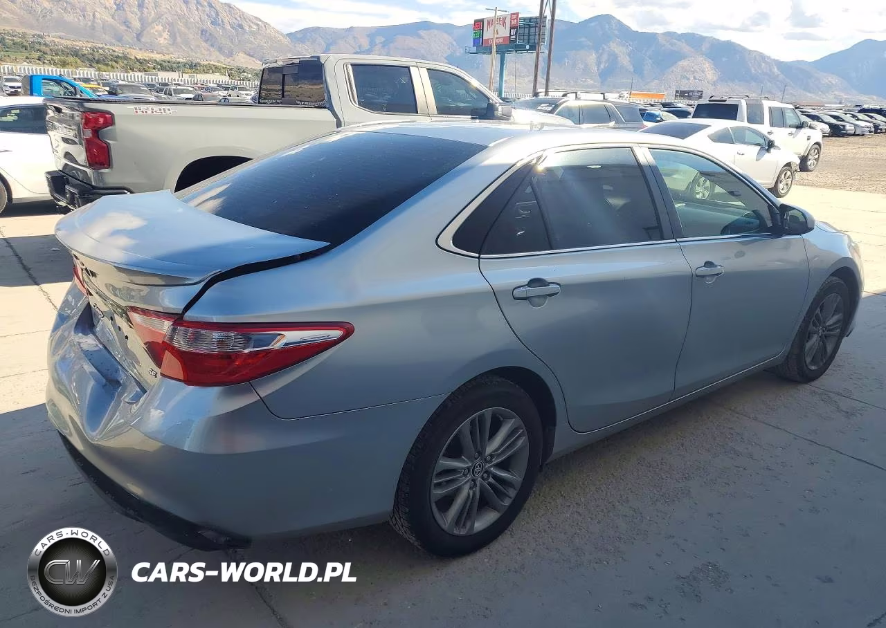 2015 Toyota Camry Se VIN:4T1BF1FK9FU927954 - 3