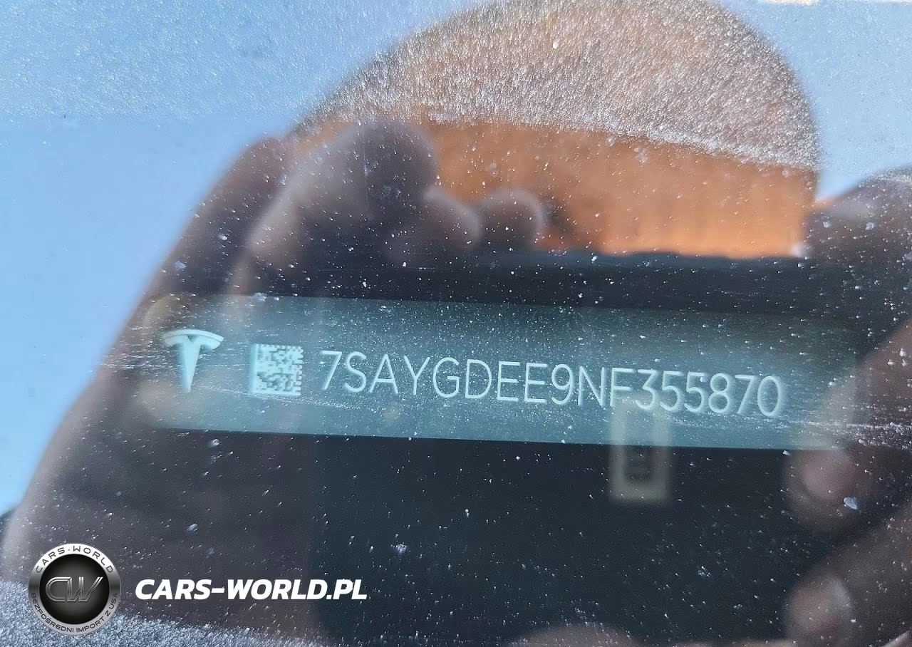 2022 Tesla Model Y VIN:7SAYGDEE9NF355870 - 13