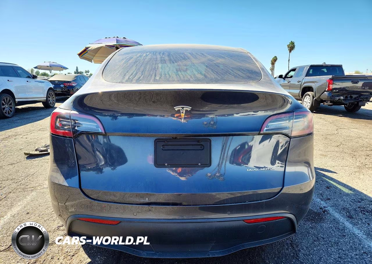 2022 Tesla Model Y VIN:7SAYGDEE9NF355870 - 6