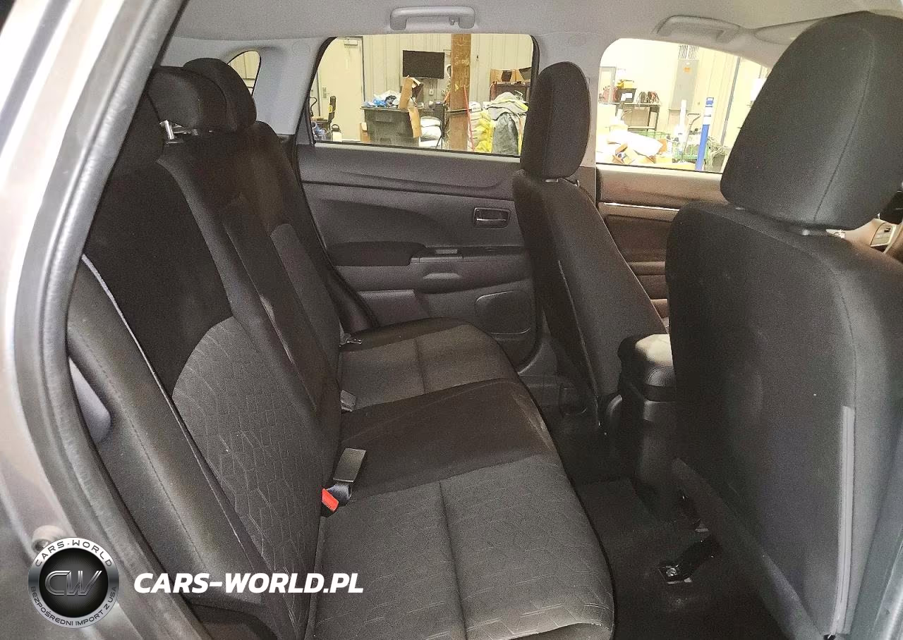 2024 Mitsubishi Outlander Sport S-Se VIN:JA4ARUAU0RU025564 - 11