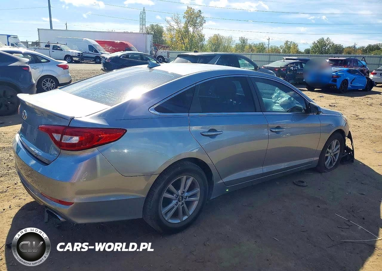 2015 Hyundai Sonata Se VIN:5NPE24AF2FH163772 - 3