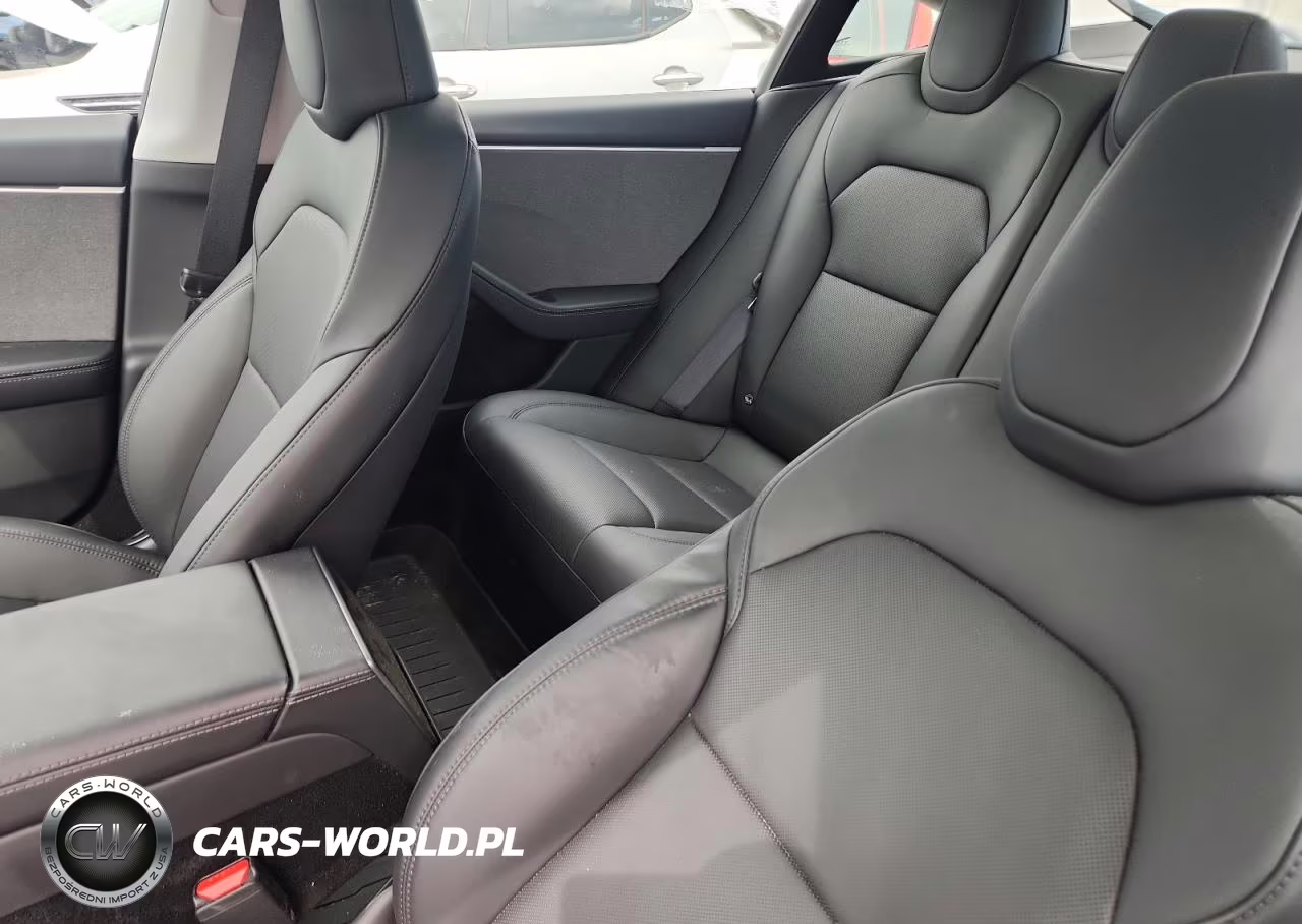 2024 Tesla Model 3 VIN:5YJ3E1EA9RF871600 - 10