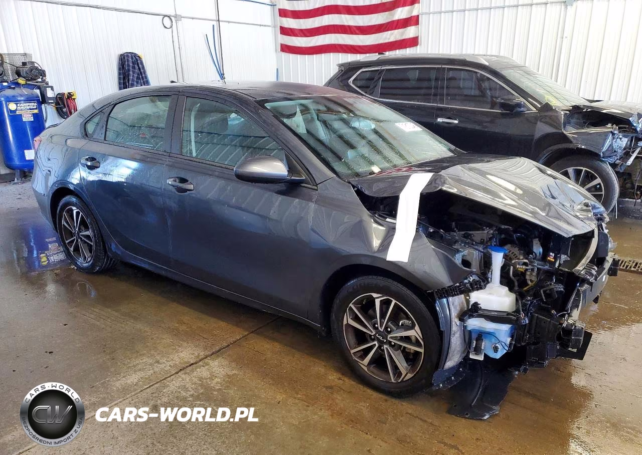 2024 Kia Forte Lxs VIN:3KPF24AD0RE706435 - 4