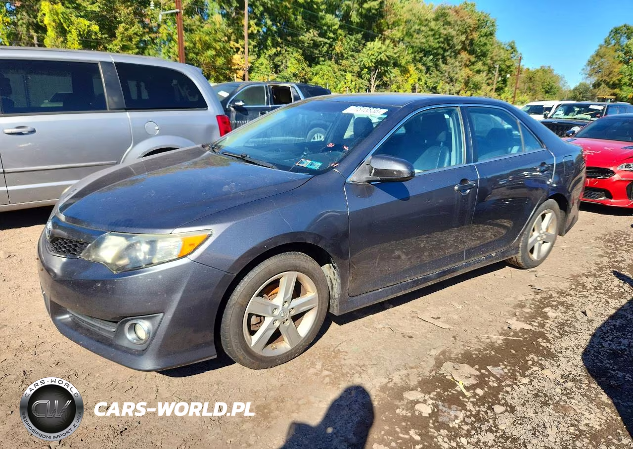 2014 Toyota Camry Se VIN:4T1BF1FK7EU352218 - 1