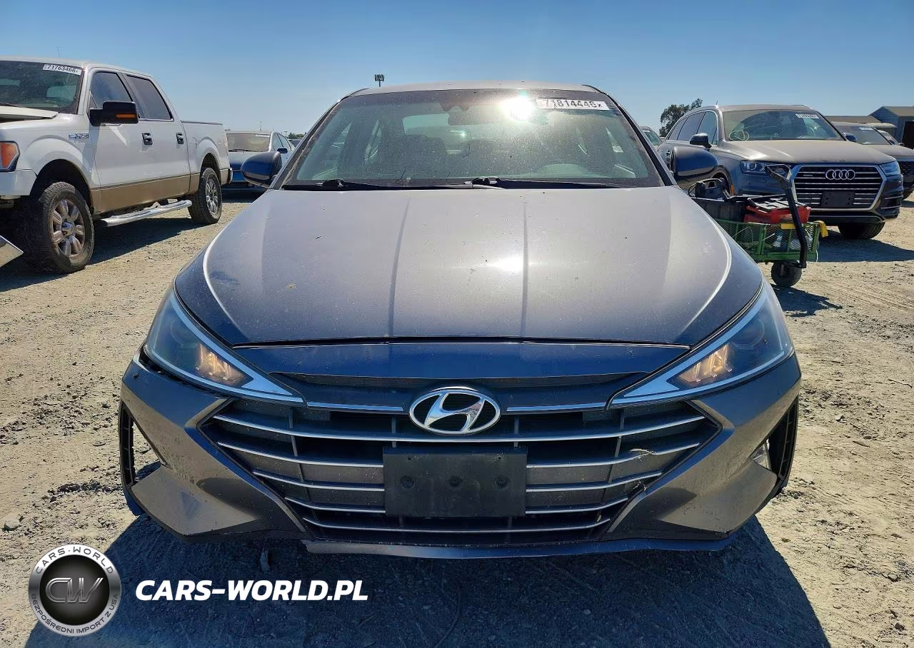 2019 Hyundai Elantra Sel VIN:5NPD84LF7KH403819 - 5