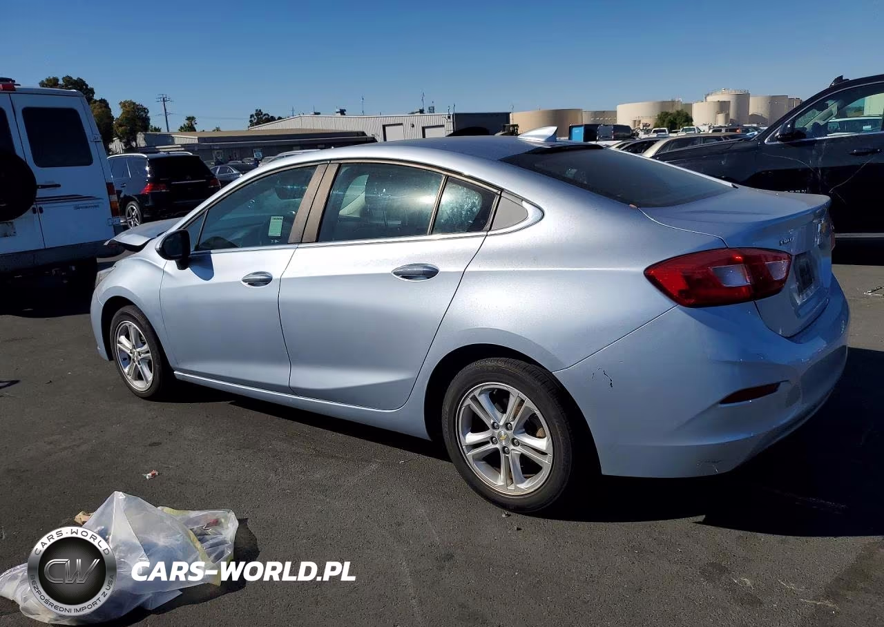 2018 Chevrolet Cruze Lt VIN:1G1BE5SM9J7183486 - 2