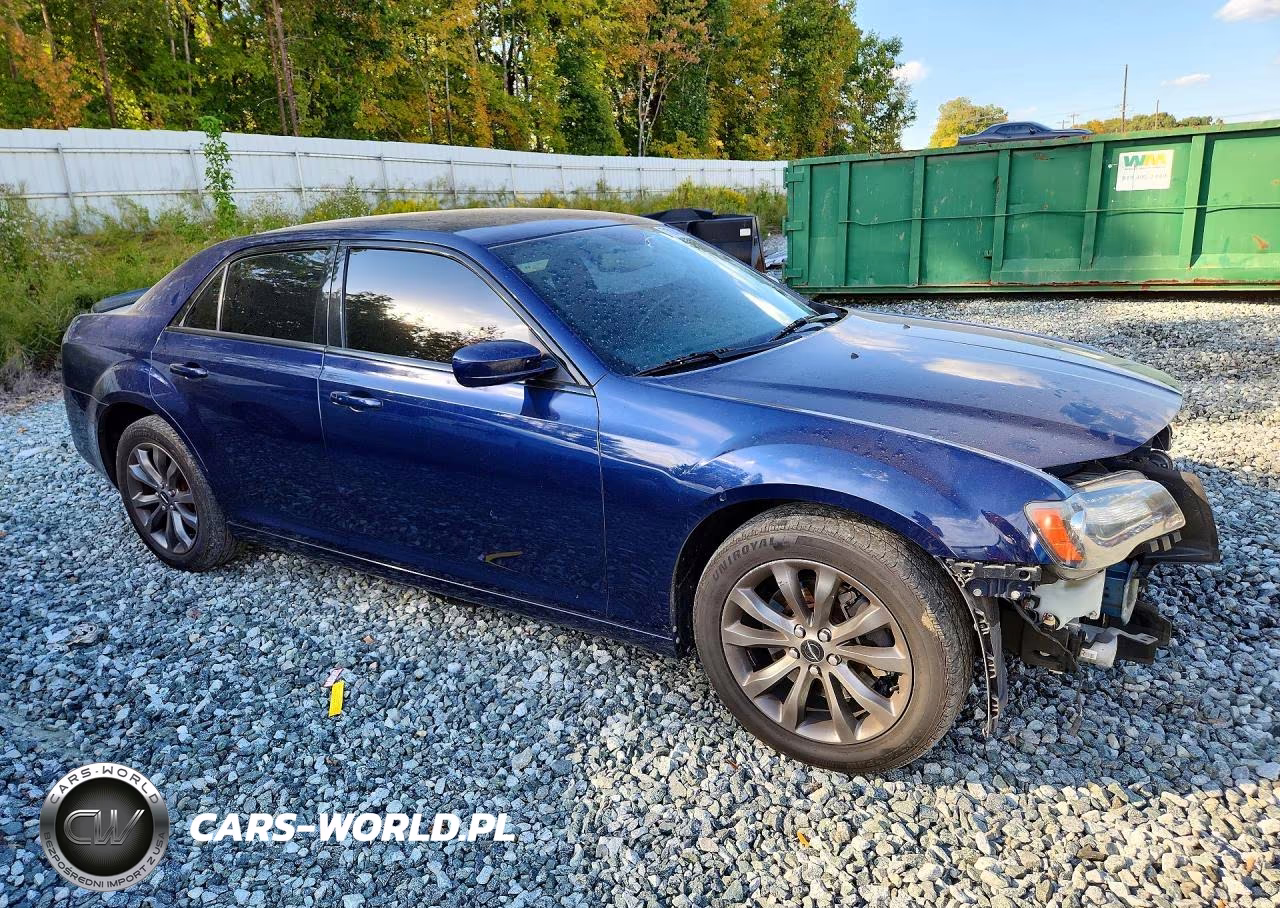 2014 Chrysler 300 S VIN:2C3CCAGG1EH309769 - 4