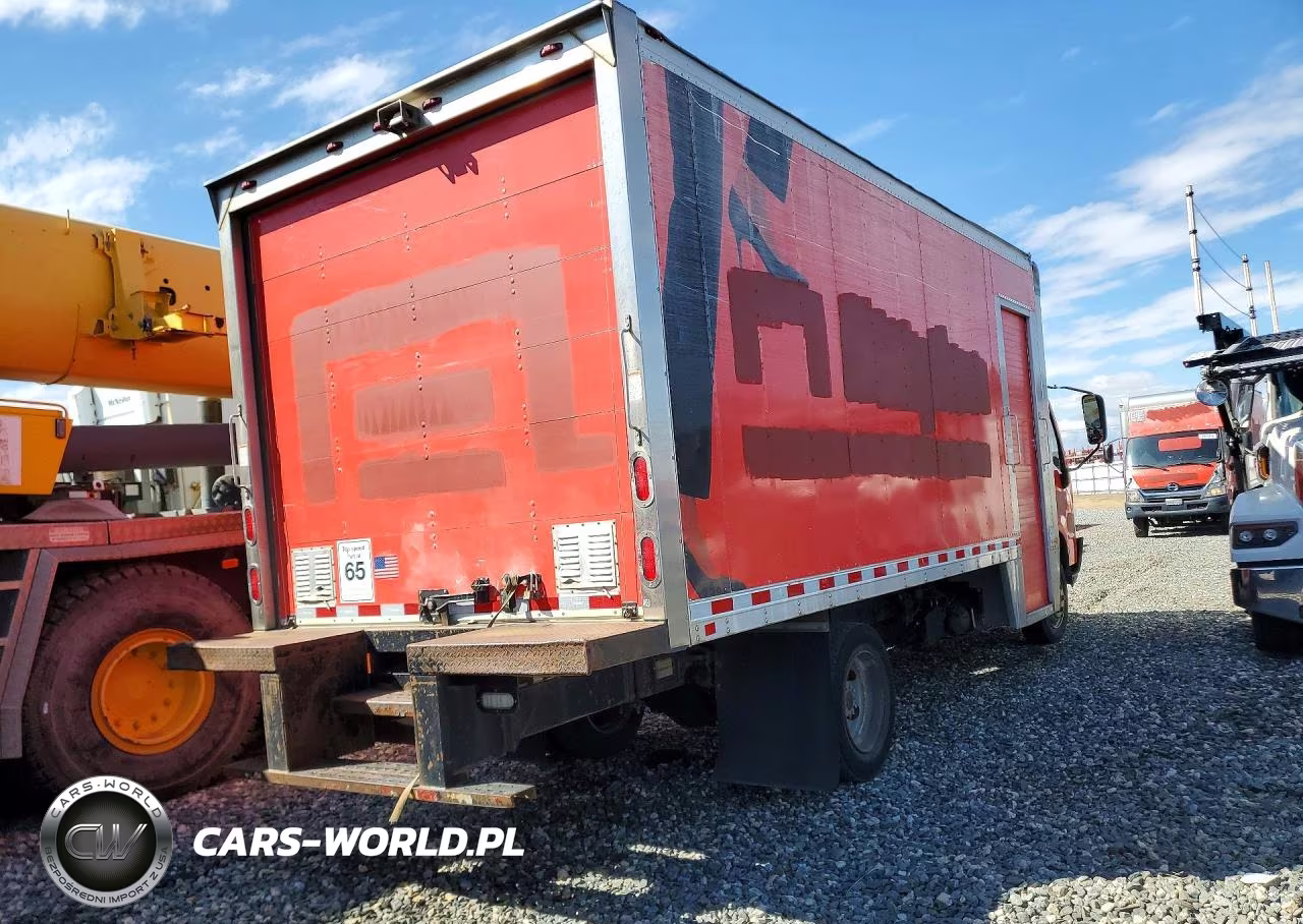 2017 Hino 195 Box Truck VIN:JHHSDM2H4HK005853 - 3