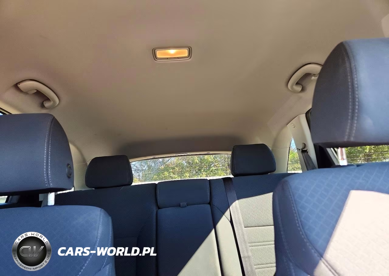 2019 Kia Sorento S V6 VIN:5XYPGDA56KG593372 - 10