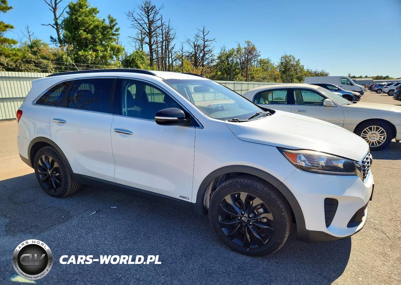 2019 Kia Sorento S V6 VIN:5XYPGDA56KG593372 - 4
