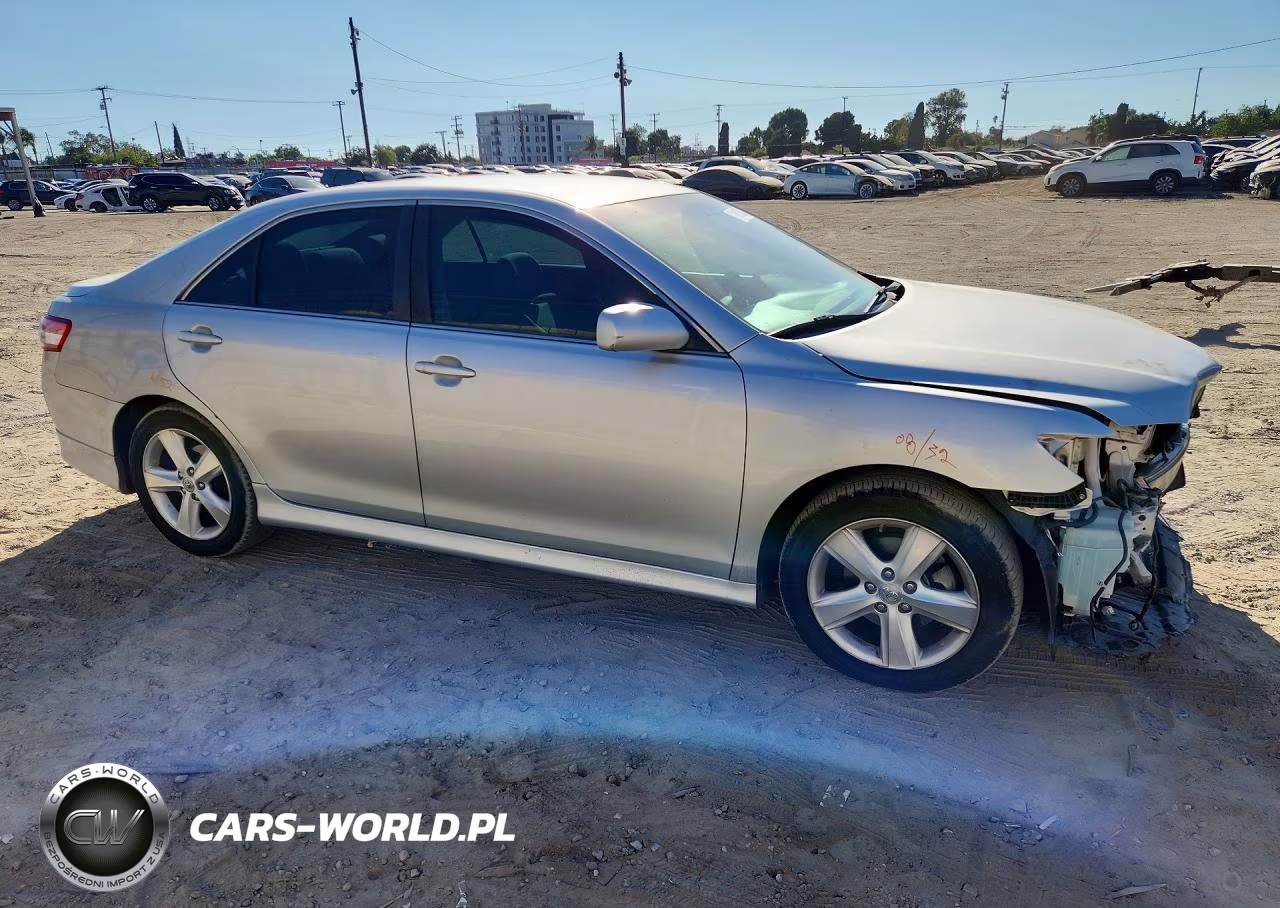 2011 Toyota Camry Se V6 VIN:4T1BK3EK1BU623844 - 4