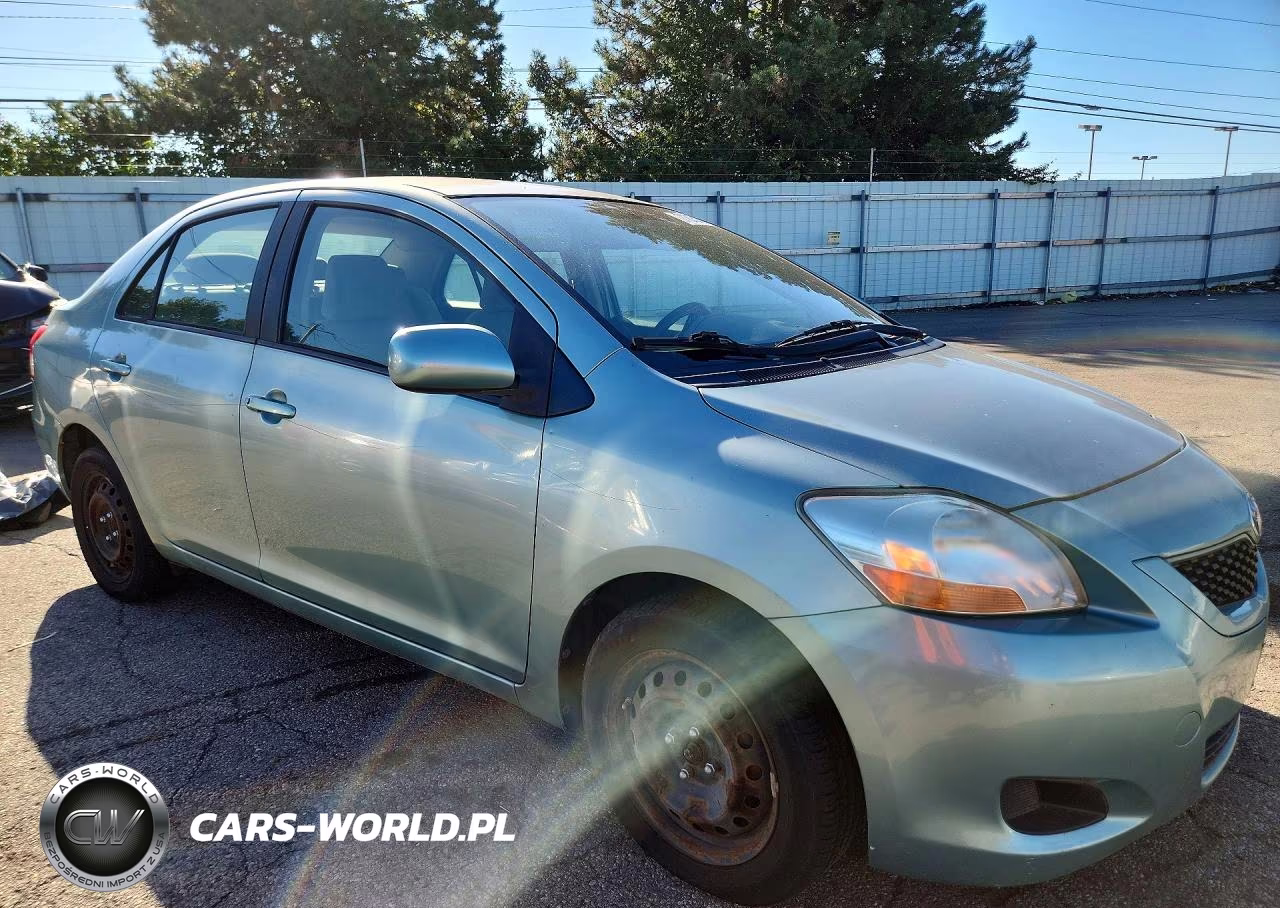 2010 Toyota Yaris Base VIN:JTDBT4K30A4075290 - 4