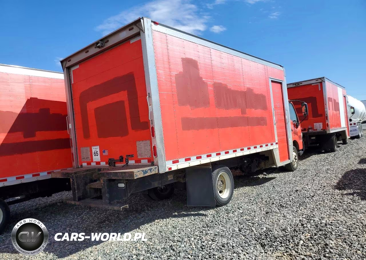 2018 Hino 195 Box Truck VIN:JHHSDM2H3JK006241 - 3