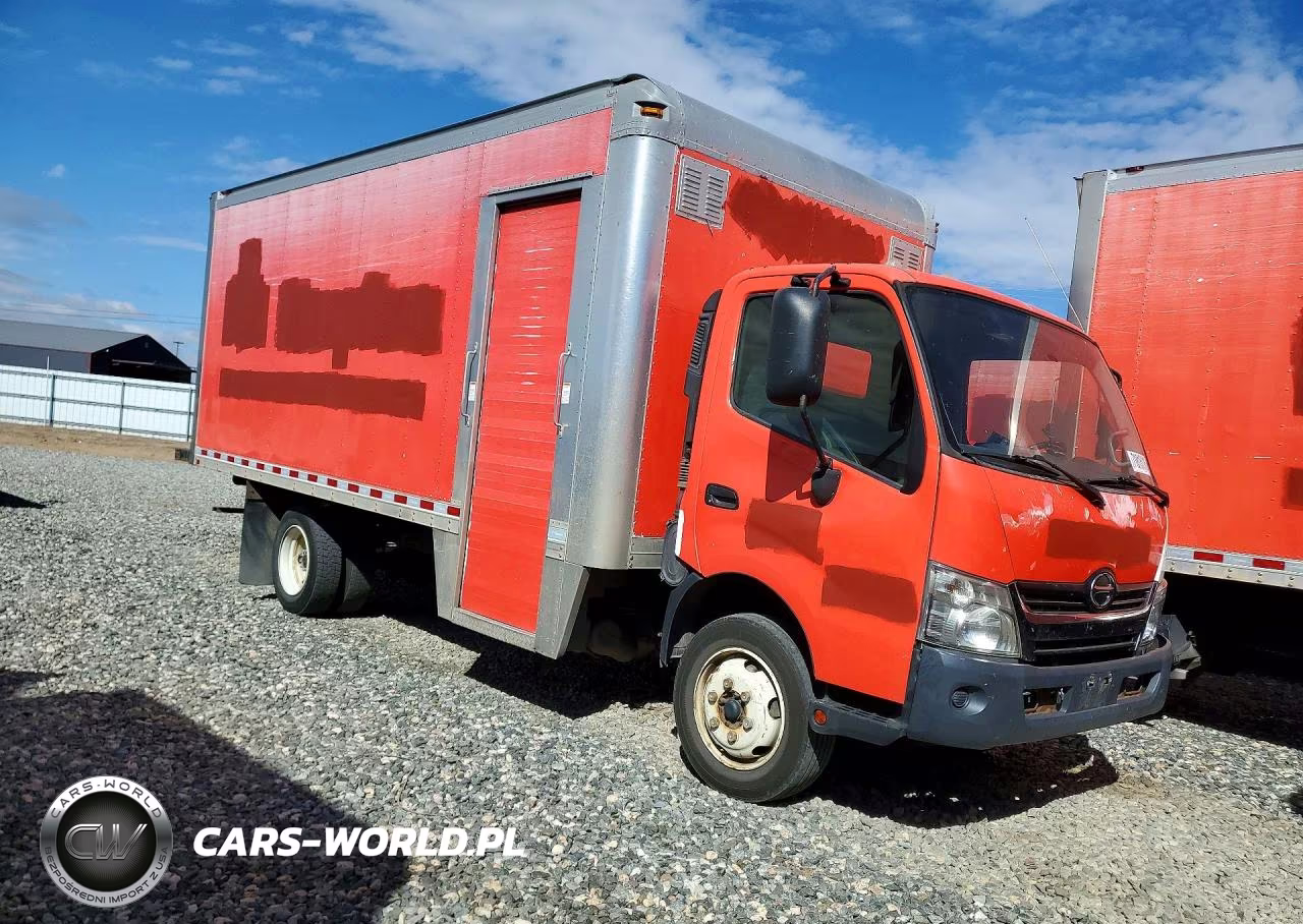 2018 Hino 195 Box Truck VIN:JHHSDM2H3JK006241 - 4