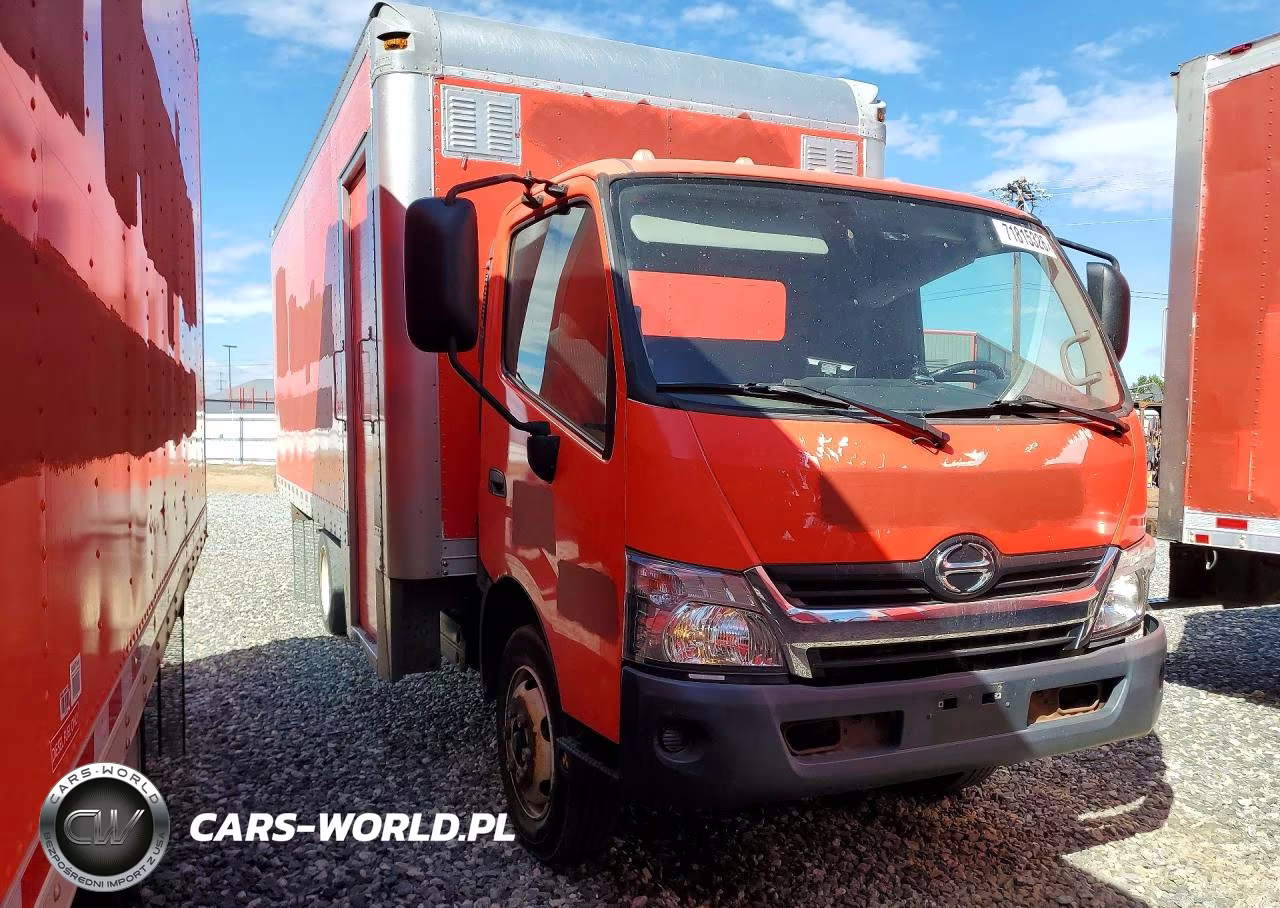 2018 Hino 195 Box Truck VIN:JHHSDM2H3JK006112 - 4