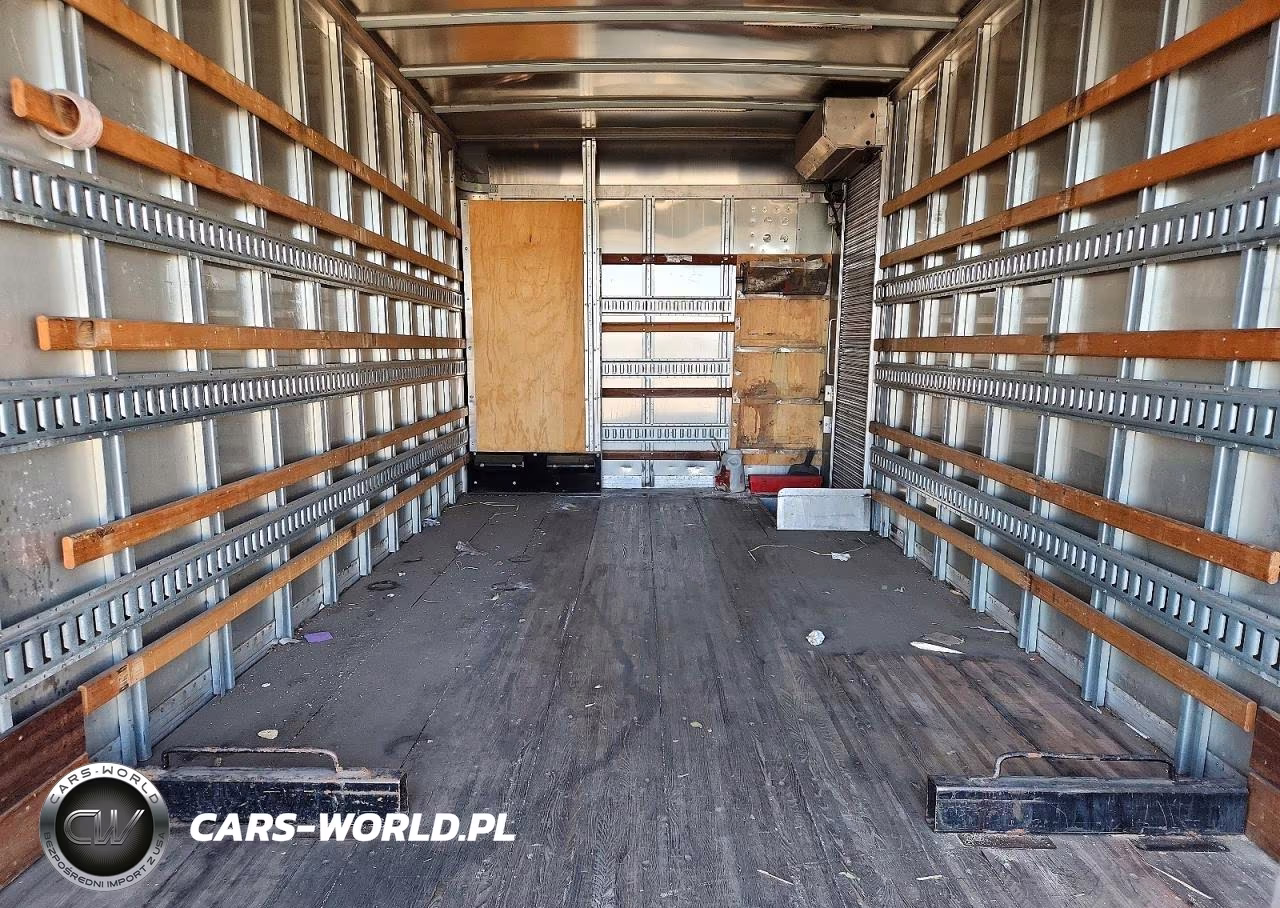 2018 Hino 195 Box Truck VIN:JHHSDM2H8JK006249 - 10