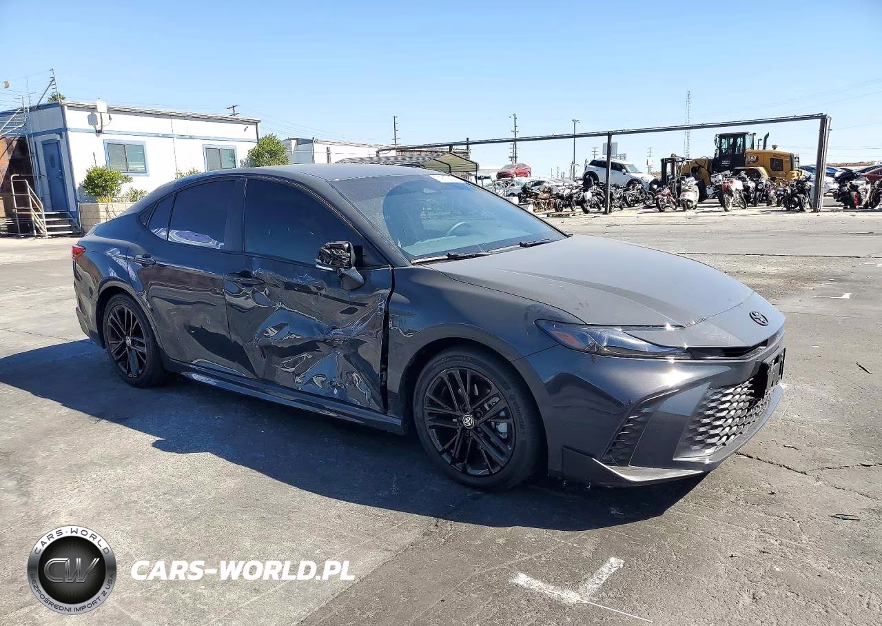 2026 Toyota Camry Xse VIN:4T1DAACK5TU670749 - 4
