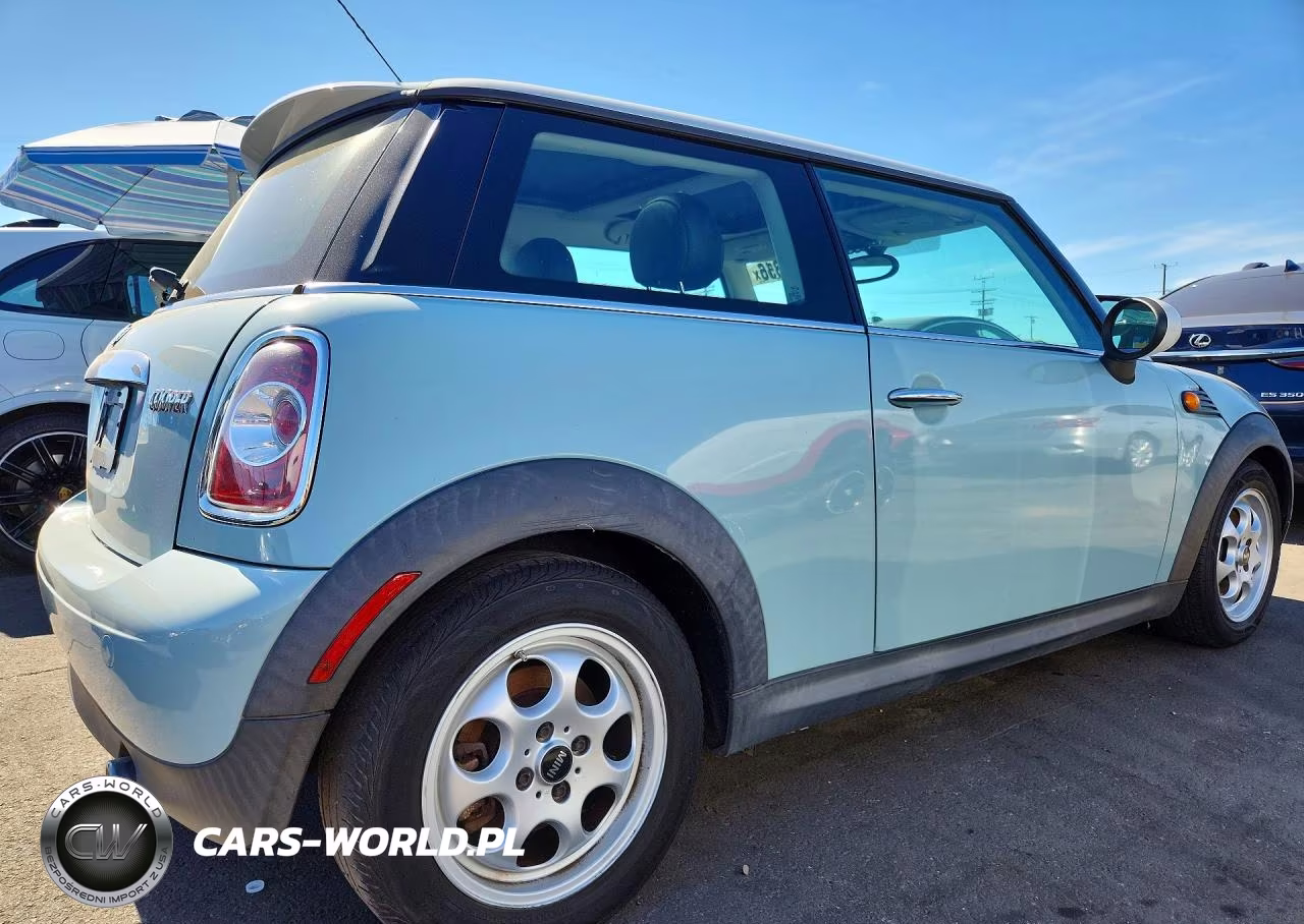 2012 Mini Cooper VIN:WMWSU3C59CT257261 - 3