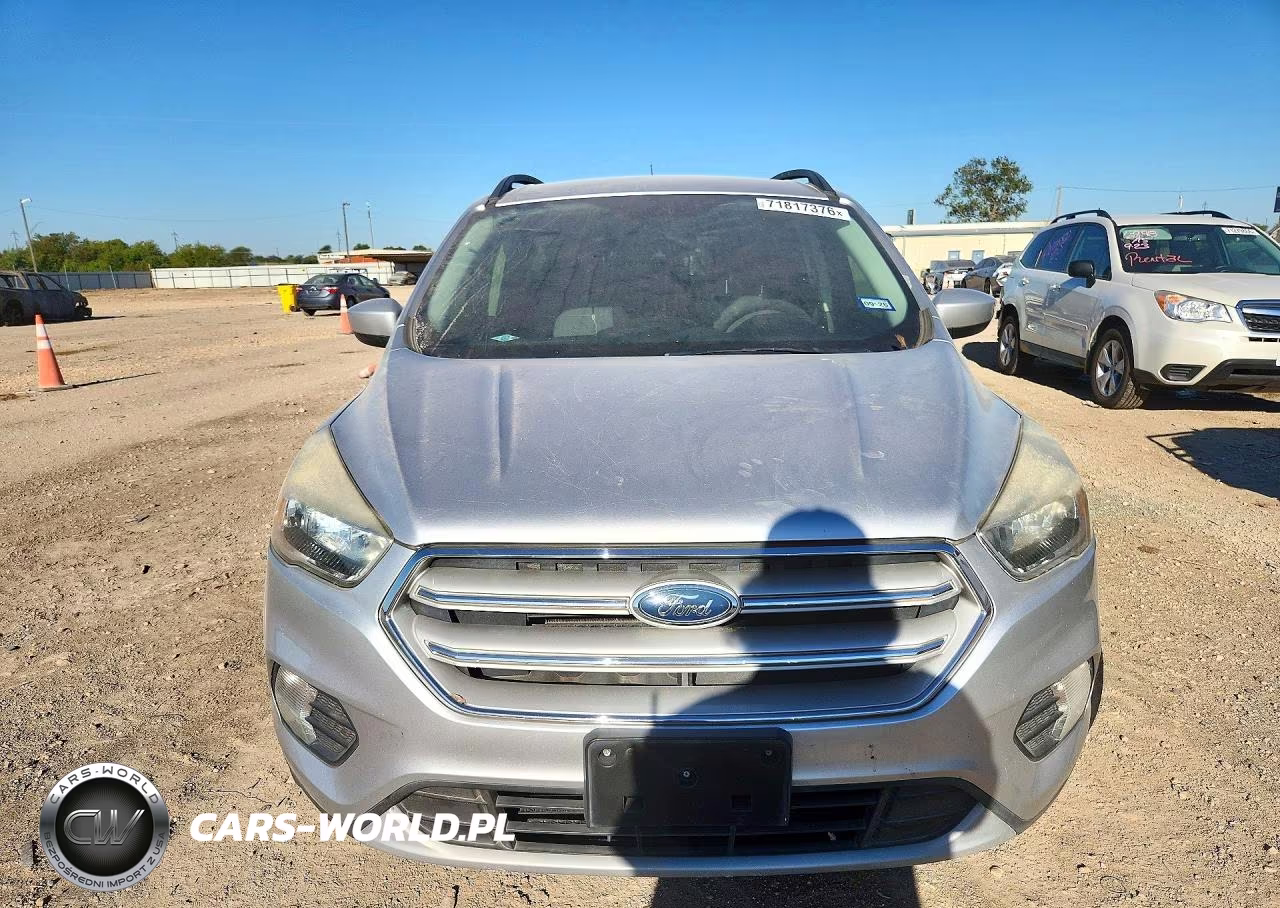 2018 Ford Escape Se VIN:1FMCU9GD9JUB45820 - 5