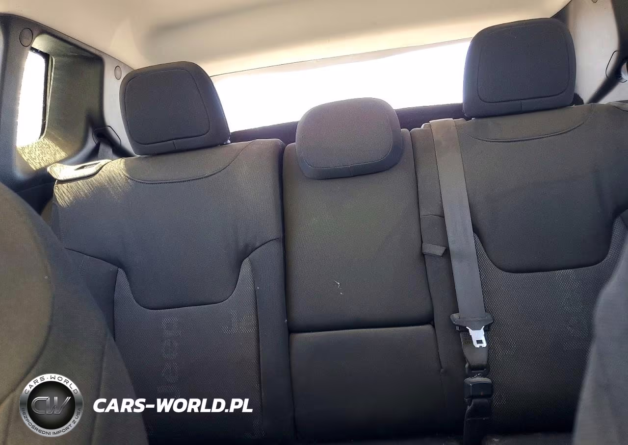 2015 Jeep Renegade Latitude VIN:ZACCJABT3FPC22235 - 10