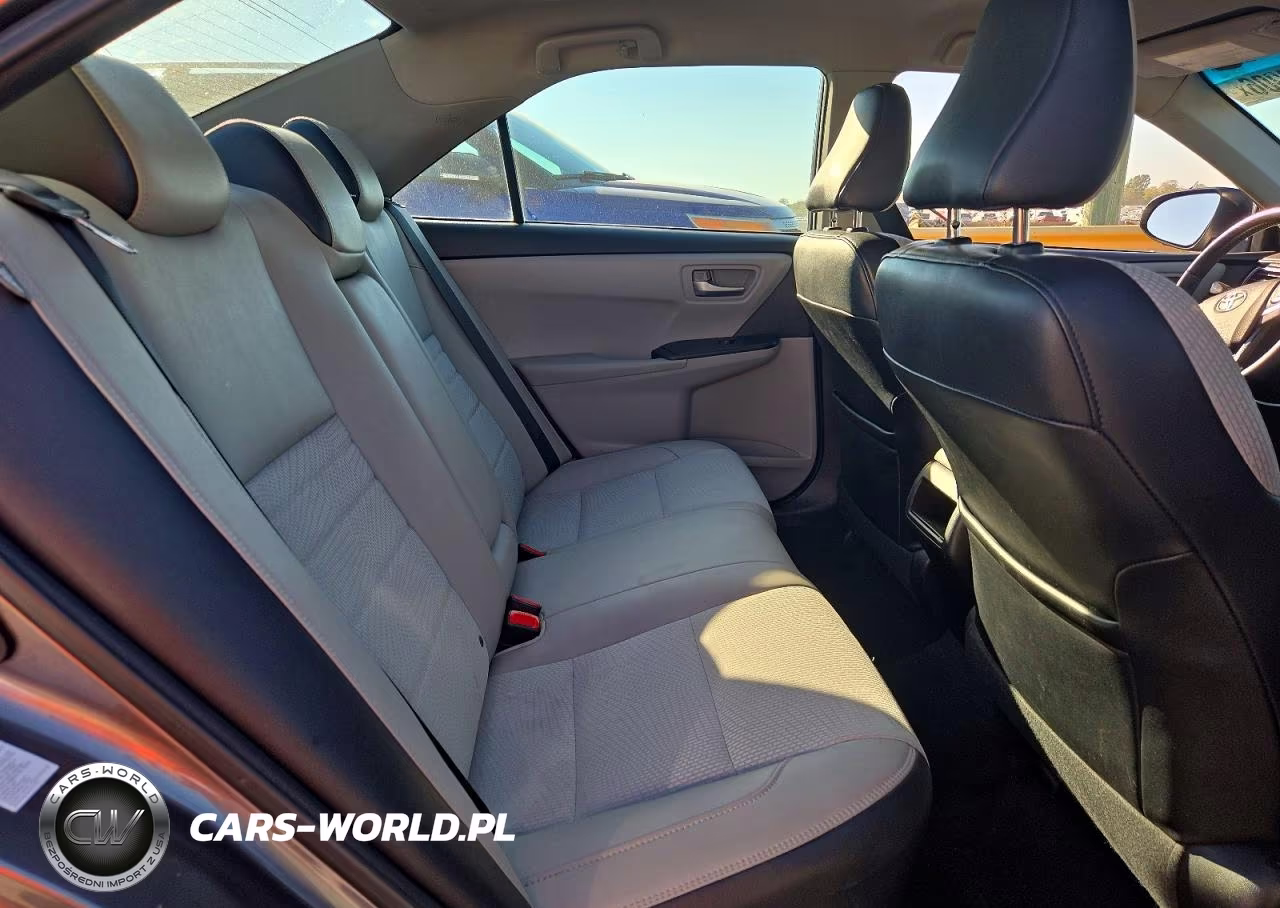 2017 Toyota Camry Se VIN:4T1BF1FK1HU776692 - 10