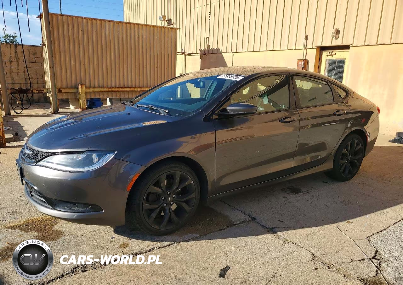 2015 Chrysler 200 S