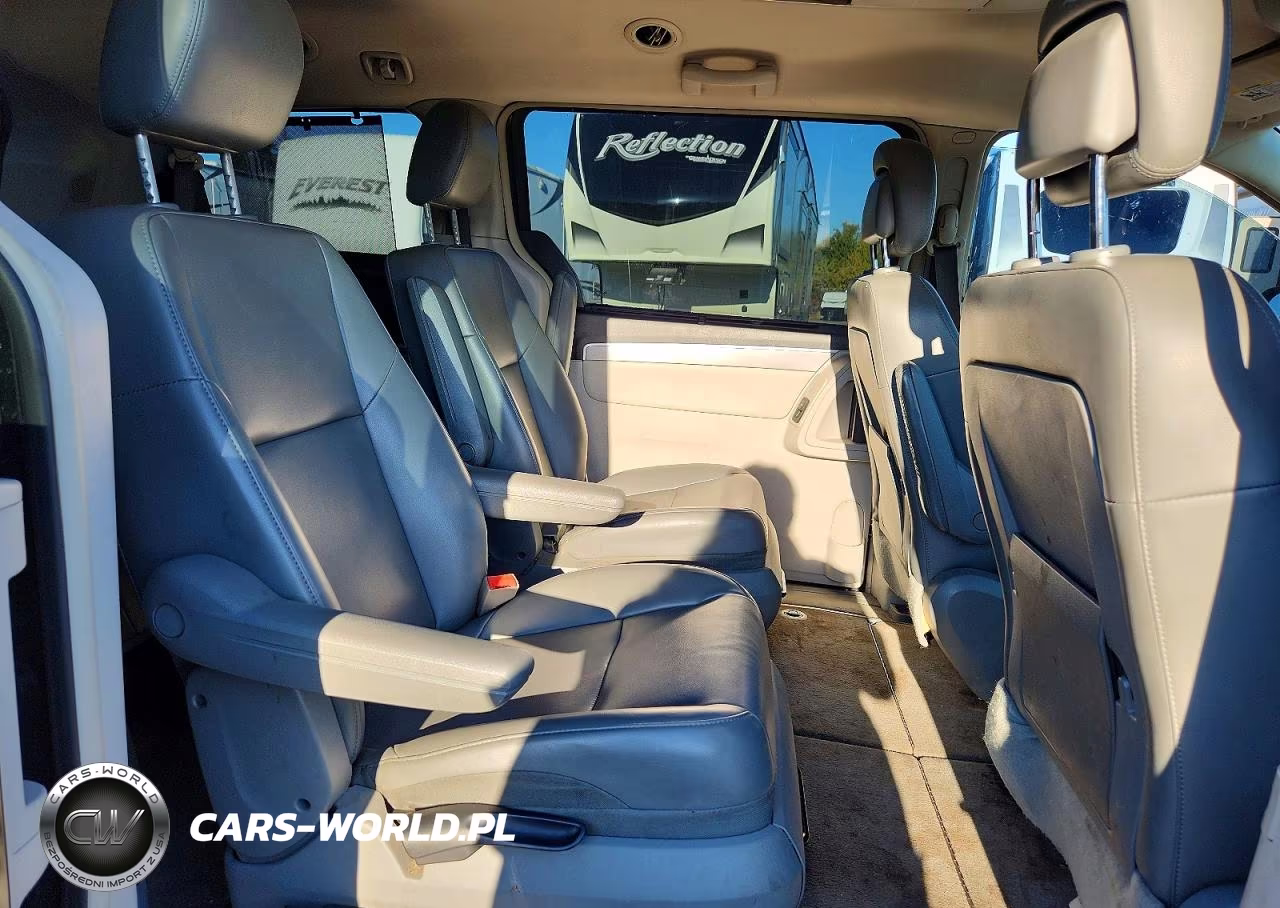 2012 Volkswagen Routan Se VIN:2C4RVABGXCR321319 - 11