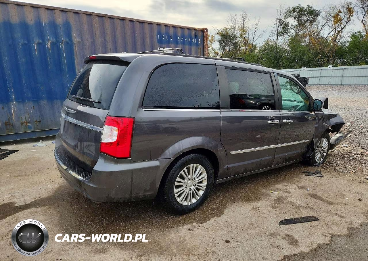2016 Chrysler Town & Country Touring L VIN:2C4RC1CG2GR150513 - 3