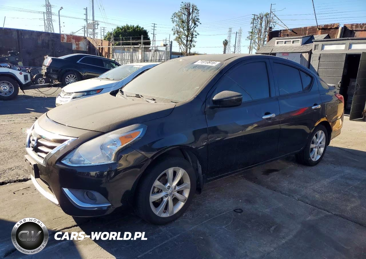 2017 Nissan Versa 1.6 Sl – zdjęcie 1 z 12