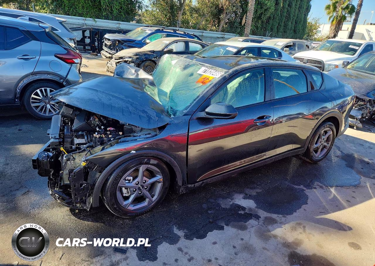 2026 Kia K4 Lxs VIN:3KPFT4DE1TE297144 - 1