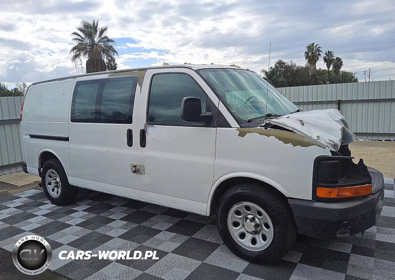 2012 Chevrolet Express G1500 VIN:1GCSGAFX0C1186457 - 4