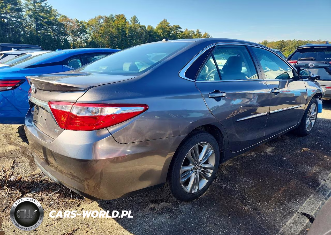 2016 Toyota Camry Se VIN:4T1BF1FK5GU204278 - 3