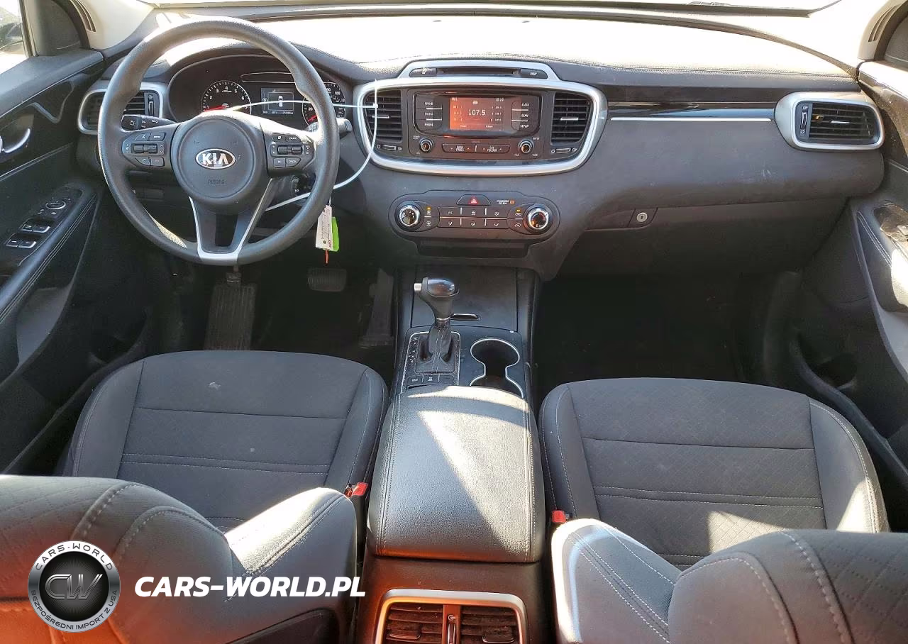 2017 Kia Sorento VIN:5XYPGDA58HG225008 - 8