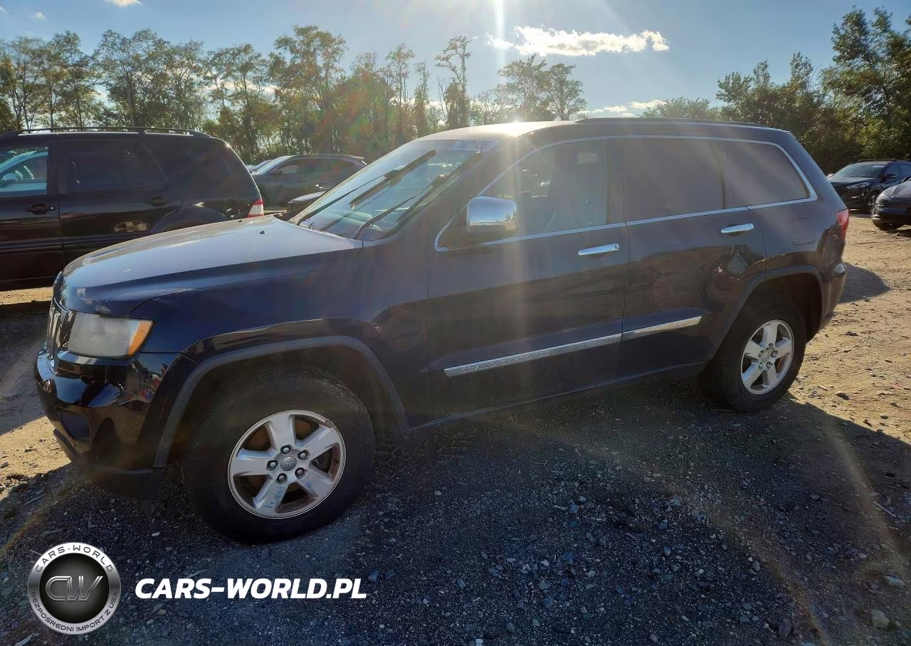 2012 Jeep Grand Cherokee Laredo VIN:1C4RJFAG3CC226782 - 1