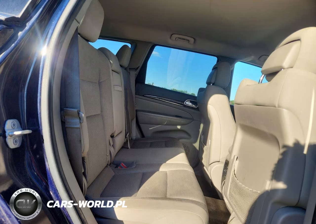 2012 Jeep Grand Cherokee Laredo VIN:1C4RJFAG3CC226782 - 11