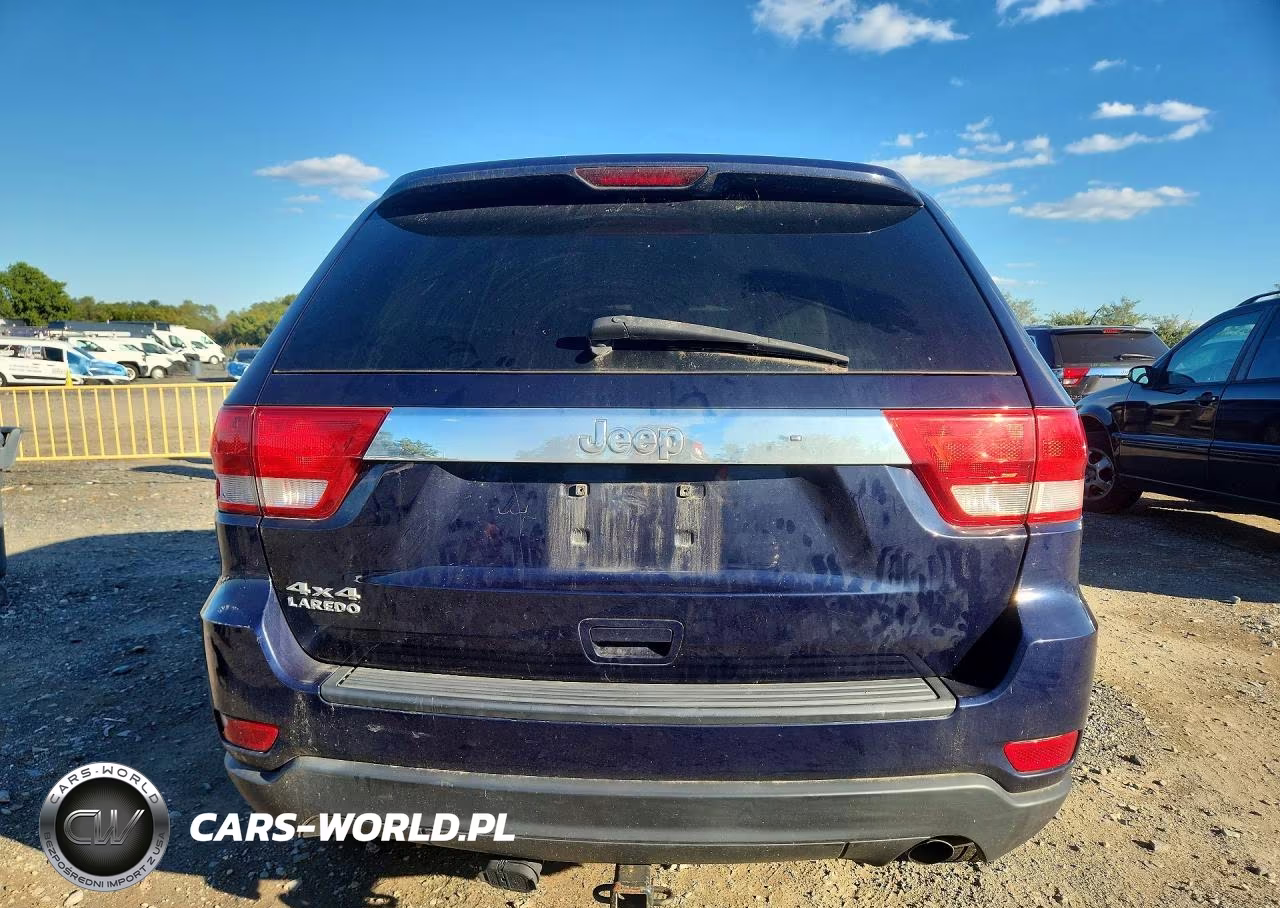 2012 Jeep Grand Cherokee Laredo VIN:1C4RJFAG3CC226782 - 6