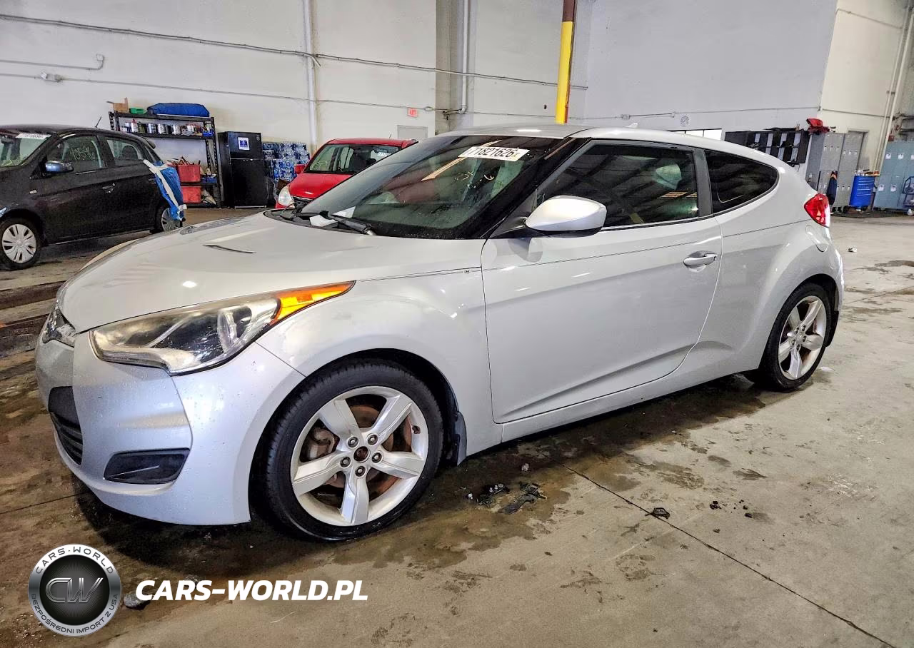 2015 Hyundai Veloster Base VIN:KMHTC6AD6FU244760 - 1