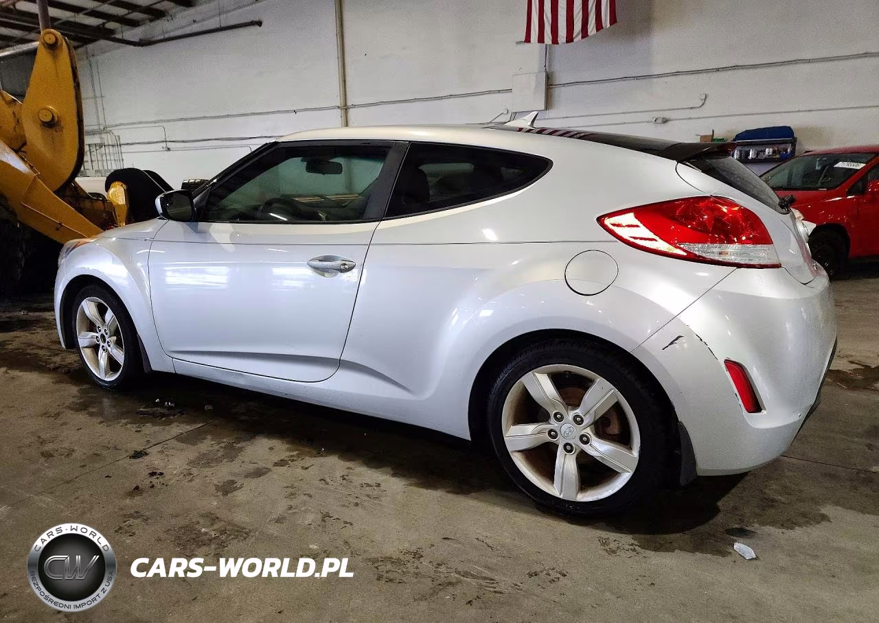 2015 Hyundai Veloster Base VIN:KMHTC6AD6FU244760 - 2