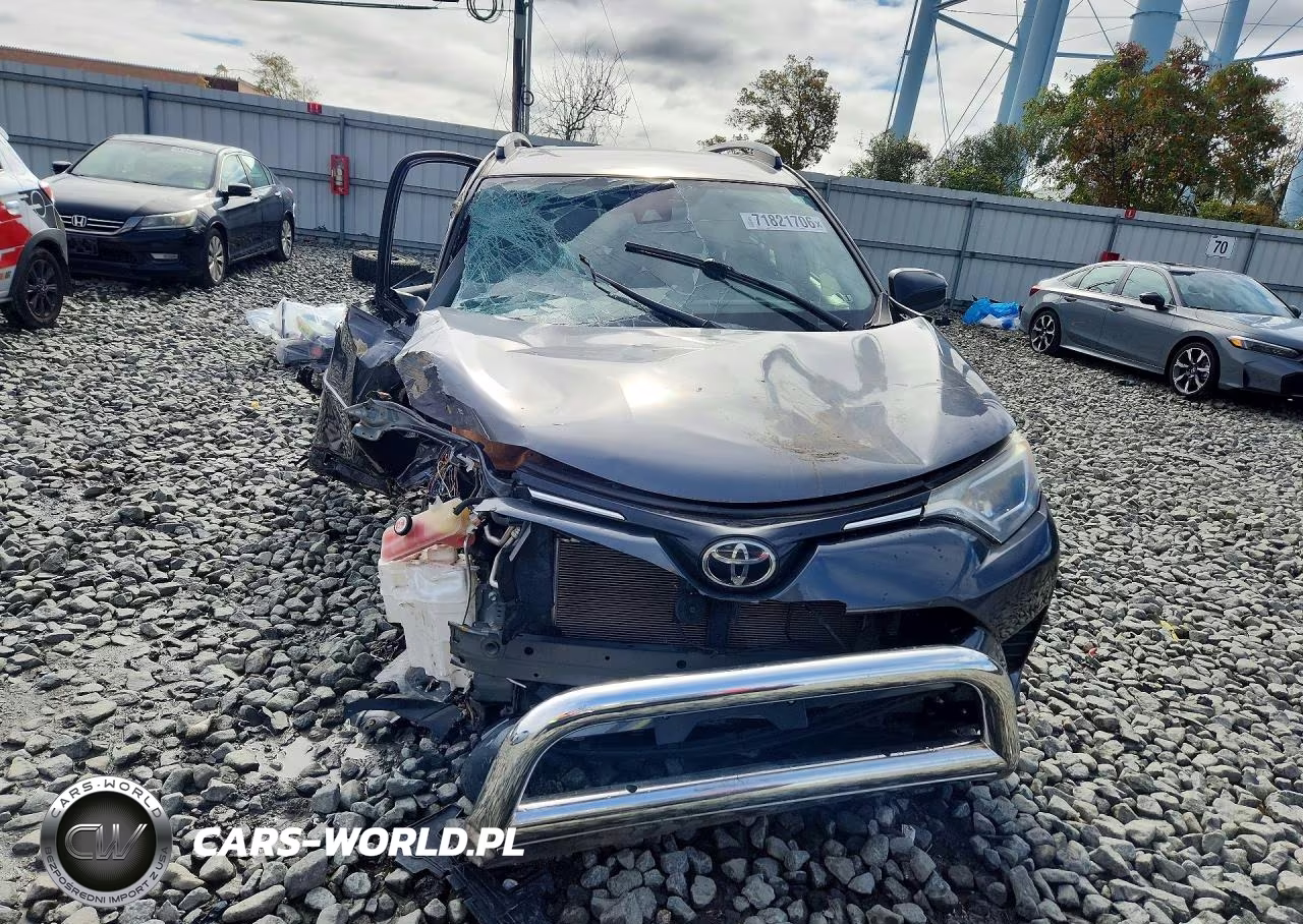 2017 Toyota Rav4 Le VIN:JTMBFREV6HJ703754 - 5