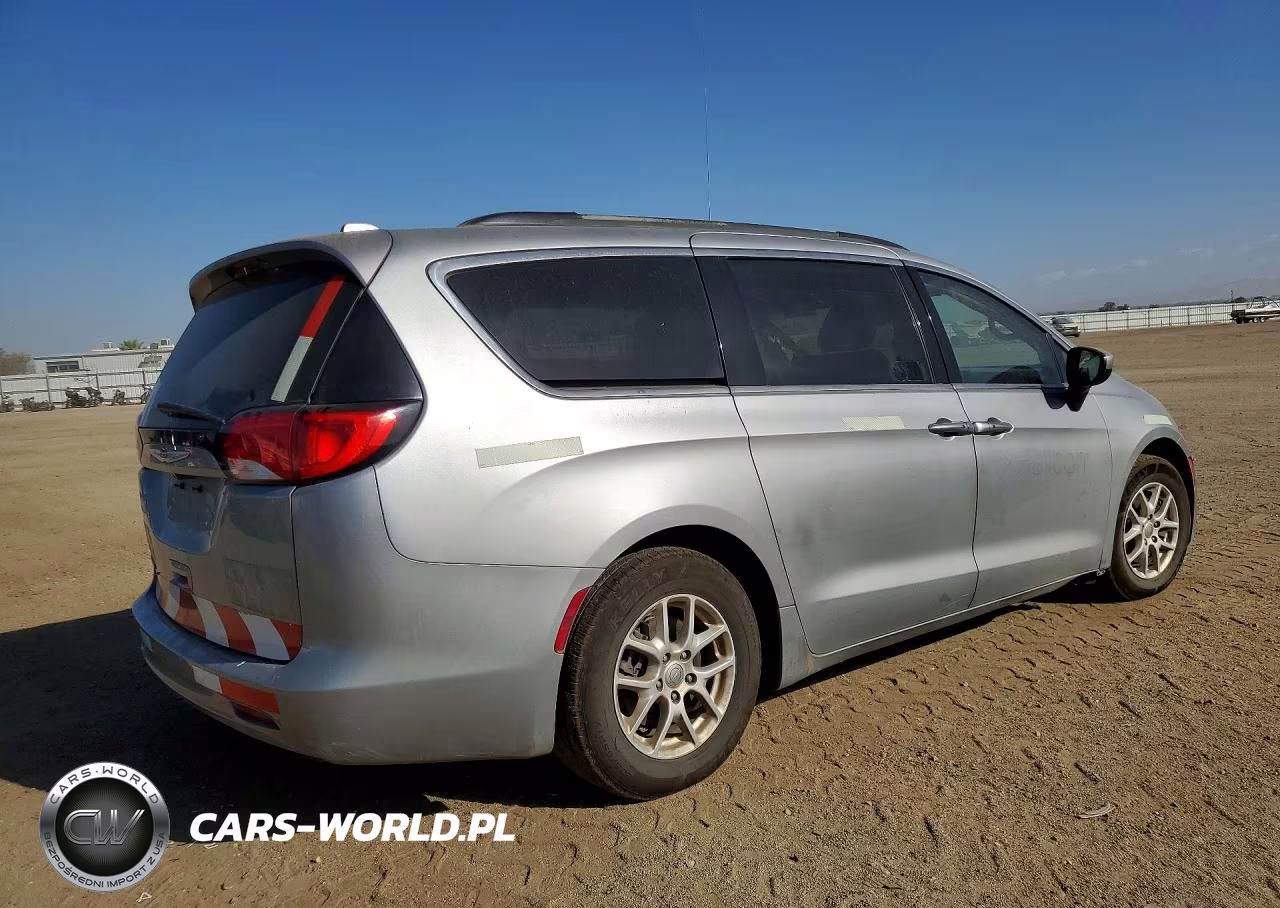 2020 Chrysler Voyager Lxi VIN:2C4RC1DGXLR265692 - 3