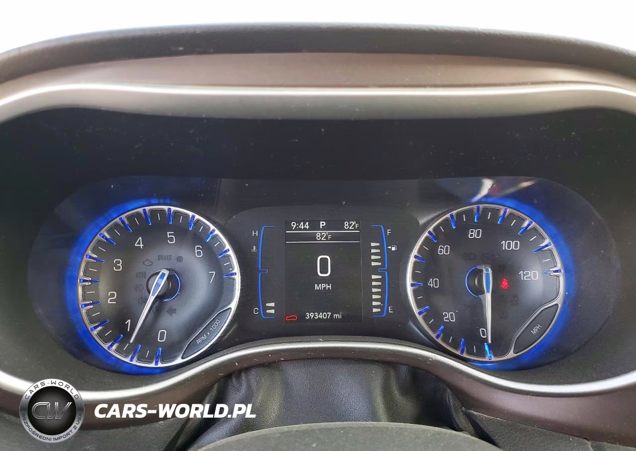 2020 Chrysler Voyager Lxi VIN:2C4RC1DGXLR265692 - 9