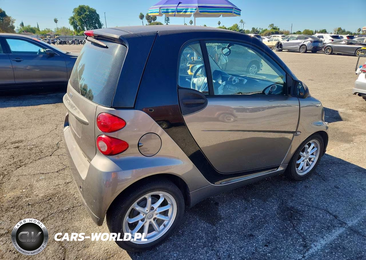 2011 Smart Fortwo Pure VIN:WMEEJ3BA2BK437548 - 3