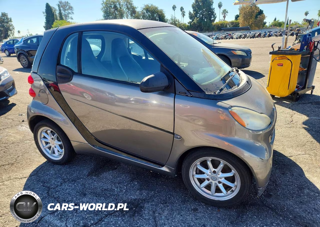2011 Smart Fortwo Pure VIN:WMEEJ3BA2BK437548 - 4