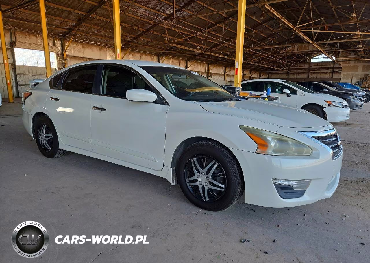 2015 Nissan Altima 2.5 S VIN:1N4AL3AP3FC591267 - 4