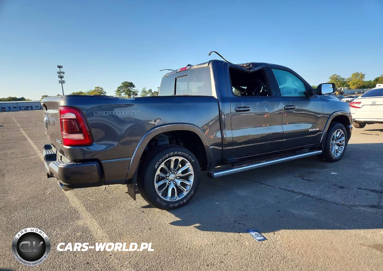 2020 Ram 1500 Laramie VIN:1C6SRFJT3LN324164 - 3