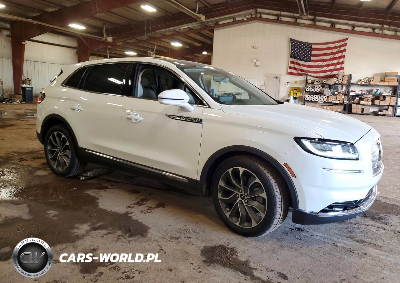 2022 Lincoln Nautilus Reserve VIN:2LMPJ8K95NBL24573 - 4