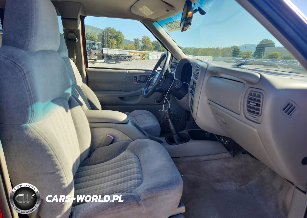 2001 Chevrolet S Truck S10 VIN:1GCCS195818236667 - 10