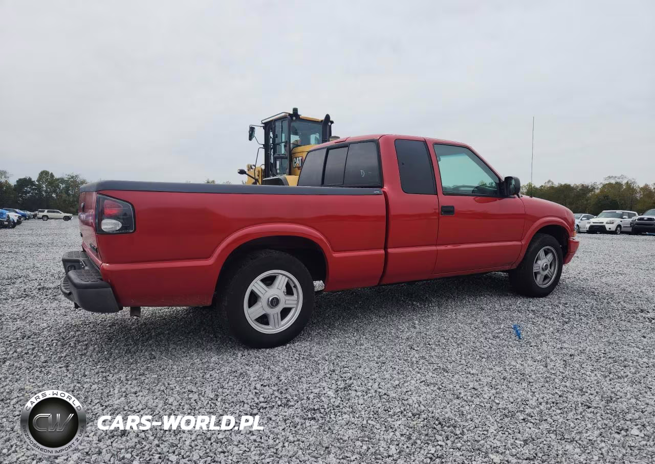 2001 Chevrolet S Truck S10 VIN:1GCCS195818236667 - 3