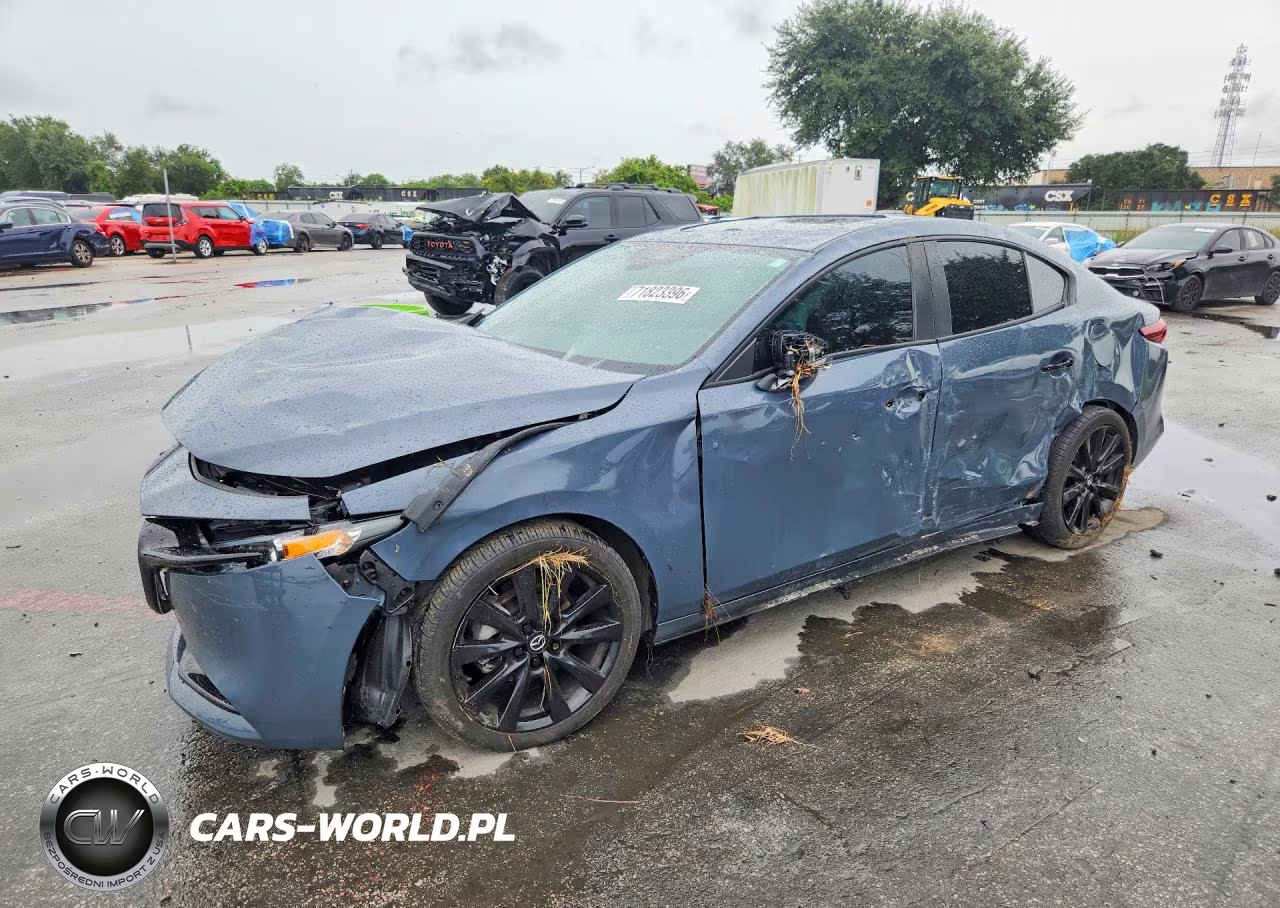 2023 Mazda 3 Preferred – zdjęcie 1 z 13